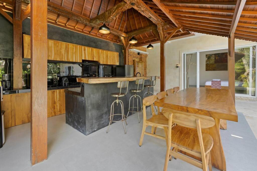 New 4 Bedroom Villa Surrounded By Jungle And Ricefields Ubud Eksteriør billede